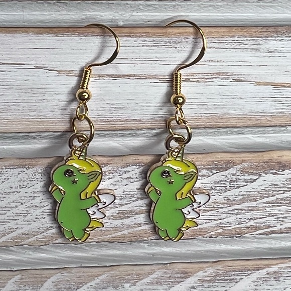 Aeliks Jewelry - C2 - 925 Sterling Hook Earring with dinosaur unicorn fairy